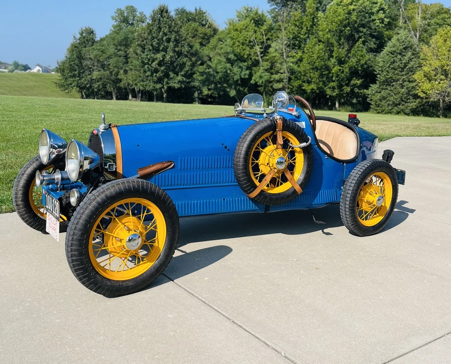 Bugatti - Image 3 of 31