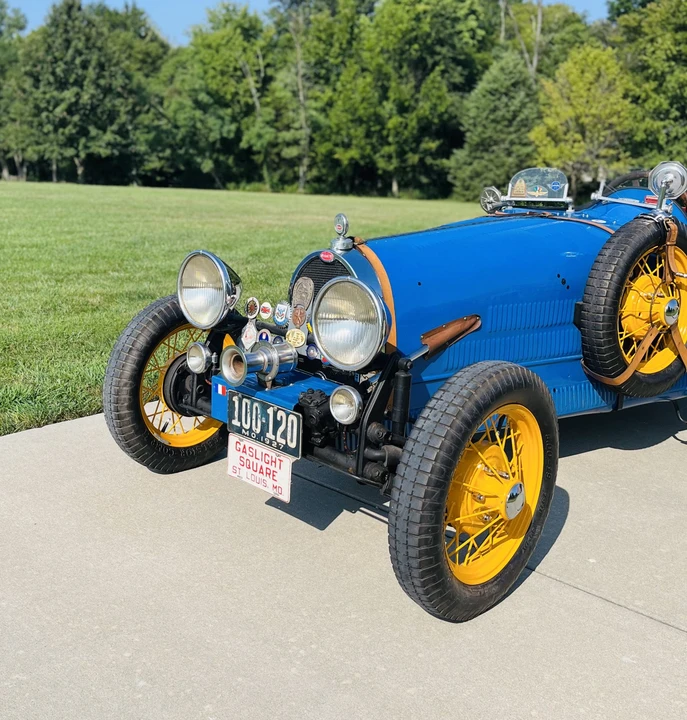 Bugatti - Image 14 of 31