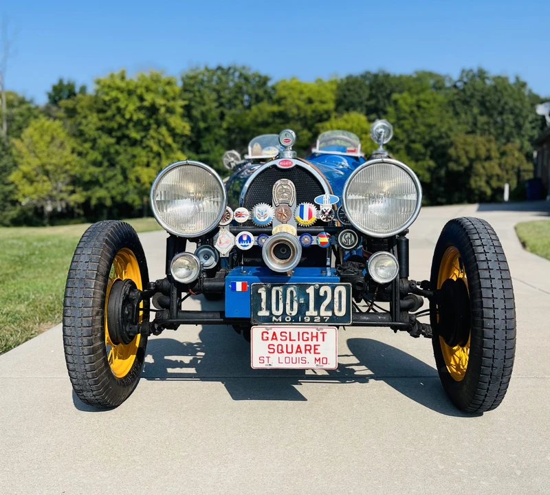 Bugatti - Image 4 of 31
