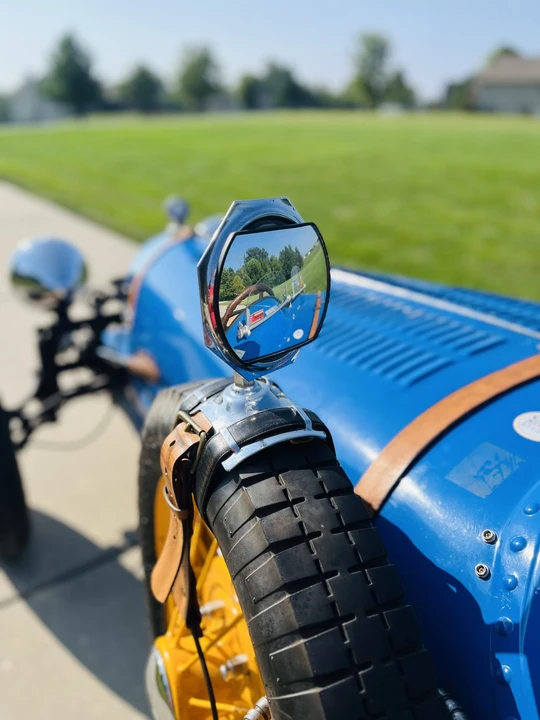 Bugatti - Image 24 of 31