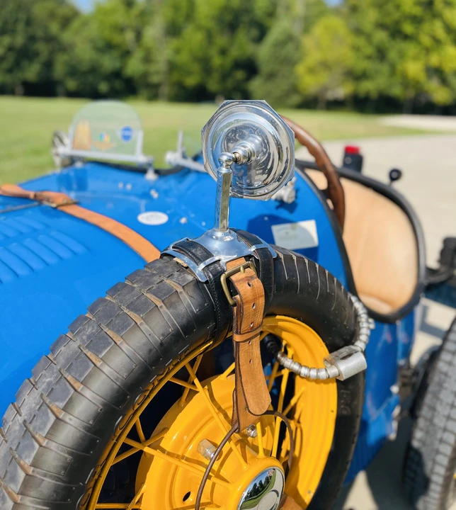 Bugatti - Image 20 of 31