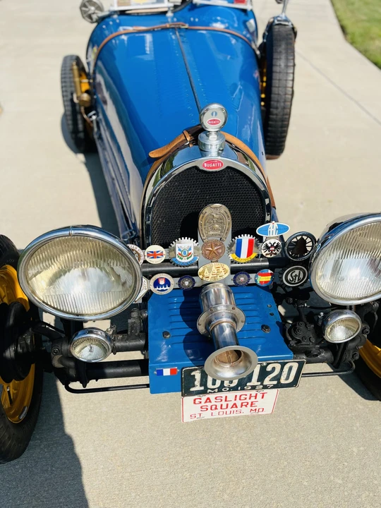 Bugatti - Image 16 of 31