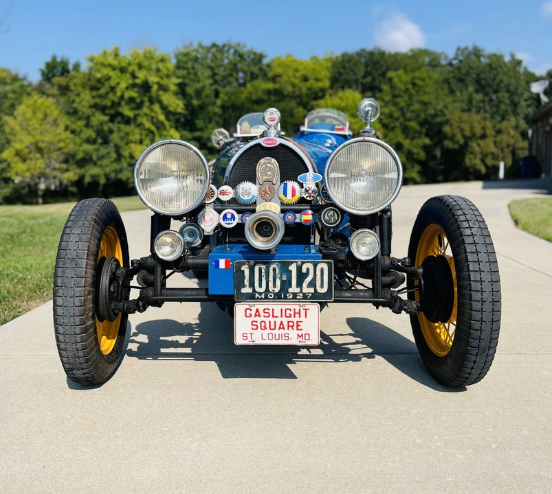 Bugatti - Image 5 of 31