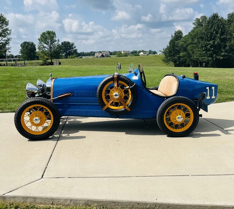 Bugatti - Image 12 of 31