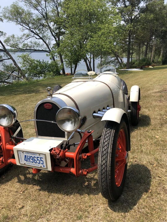 Bugatti - Image 17 of 31
