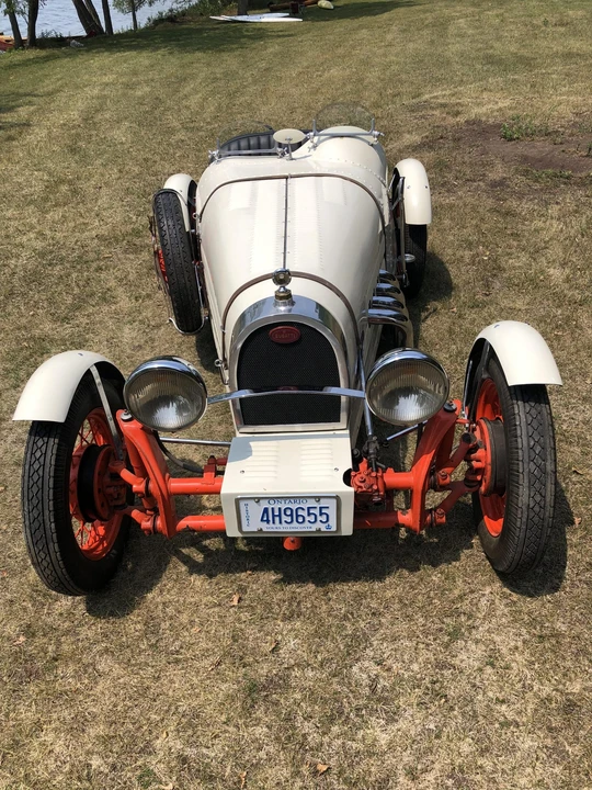 Bugatti - Image 14 of 31