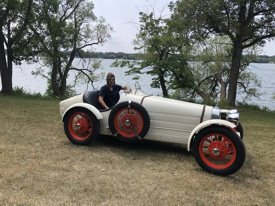 Bugatti - Image 11 of 31