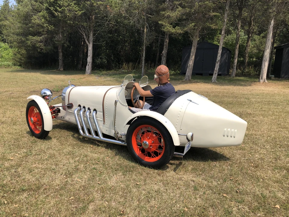 Bugatti - Image 6 of 31