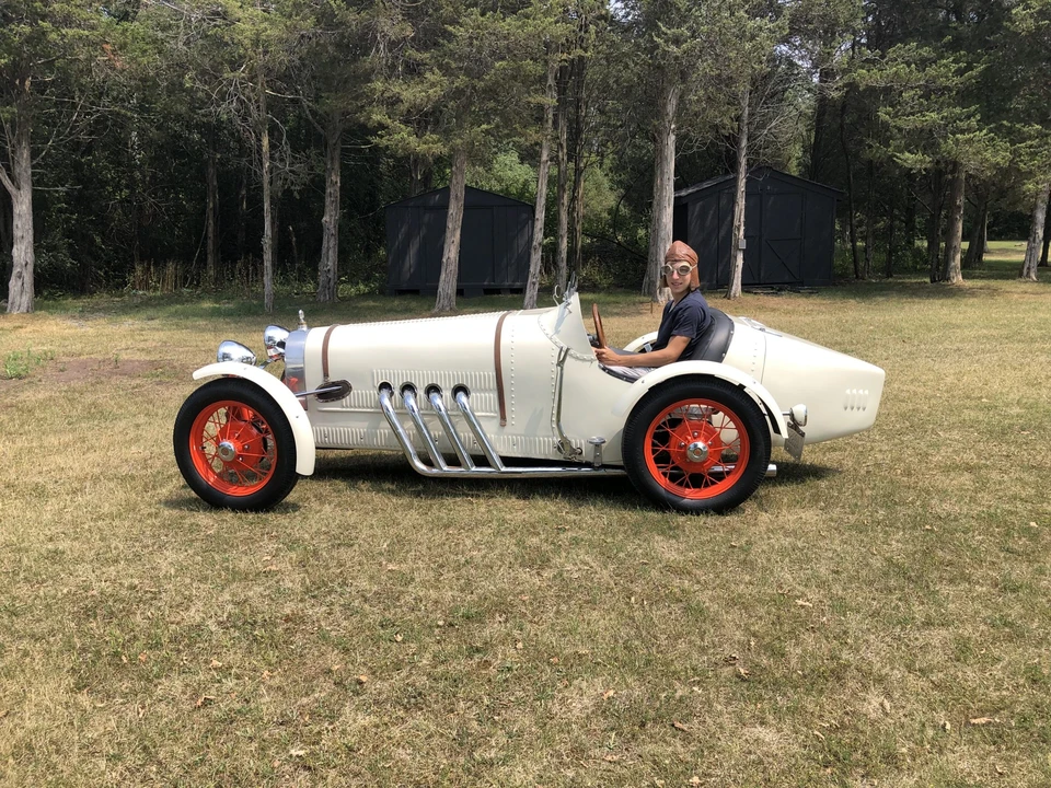 Bugatti - Image 5 of 31
