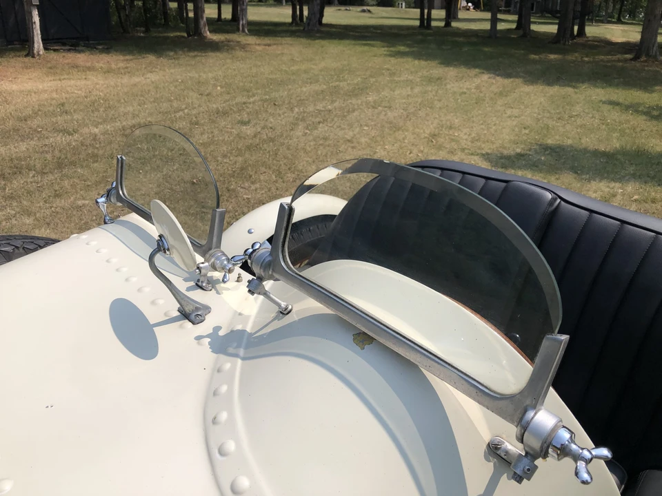 Bugatti - Image 25 of 31