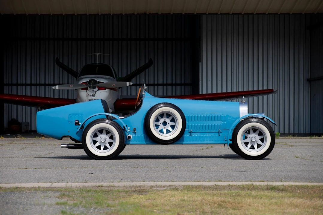 Bugatti - Image 16 of 31