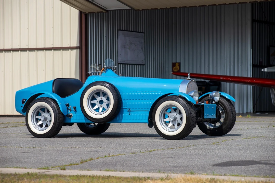 Bugatti - Image 17 of 31