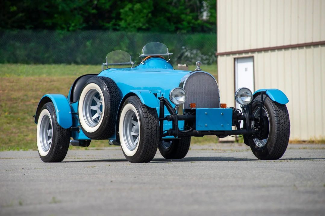 Bugatti - Image 18 of 31