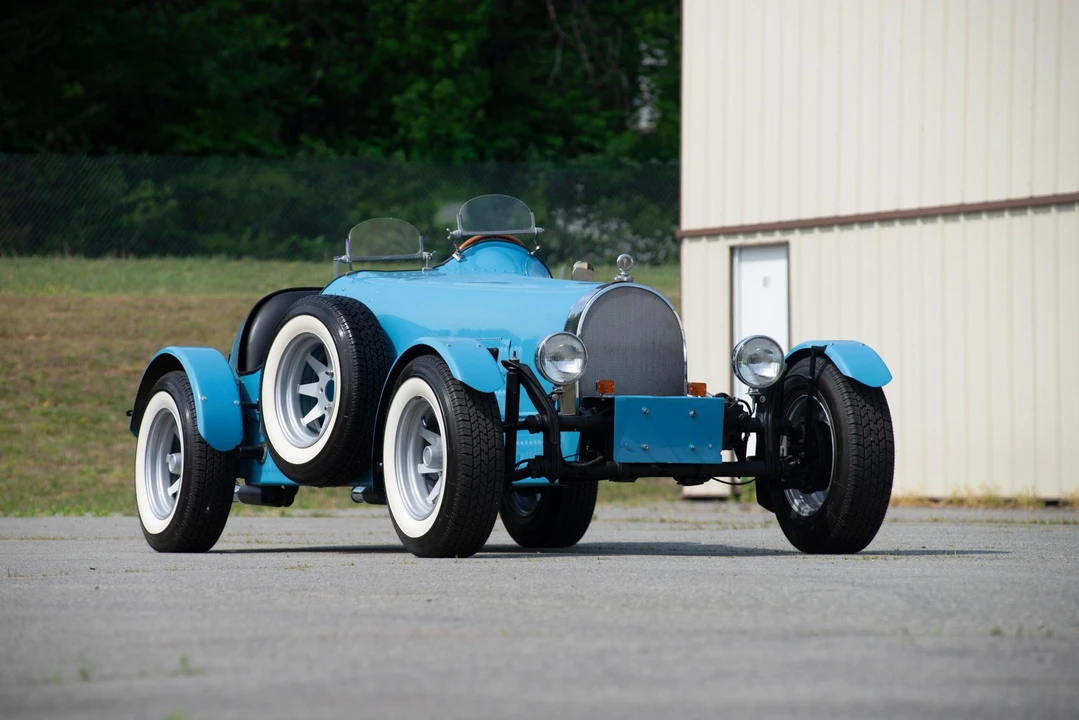 Bugatti - Image 19 of 31