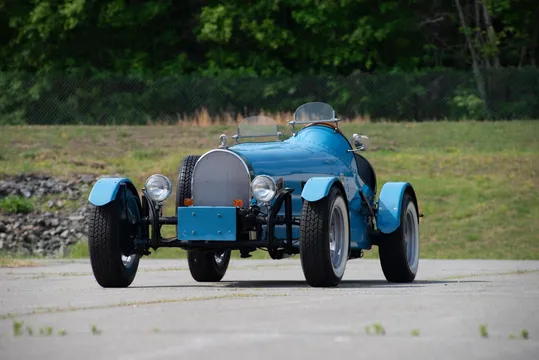 Bugatti - Image 2 of 31