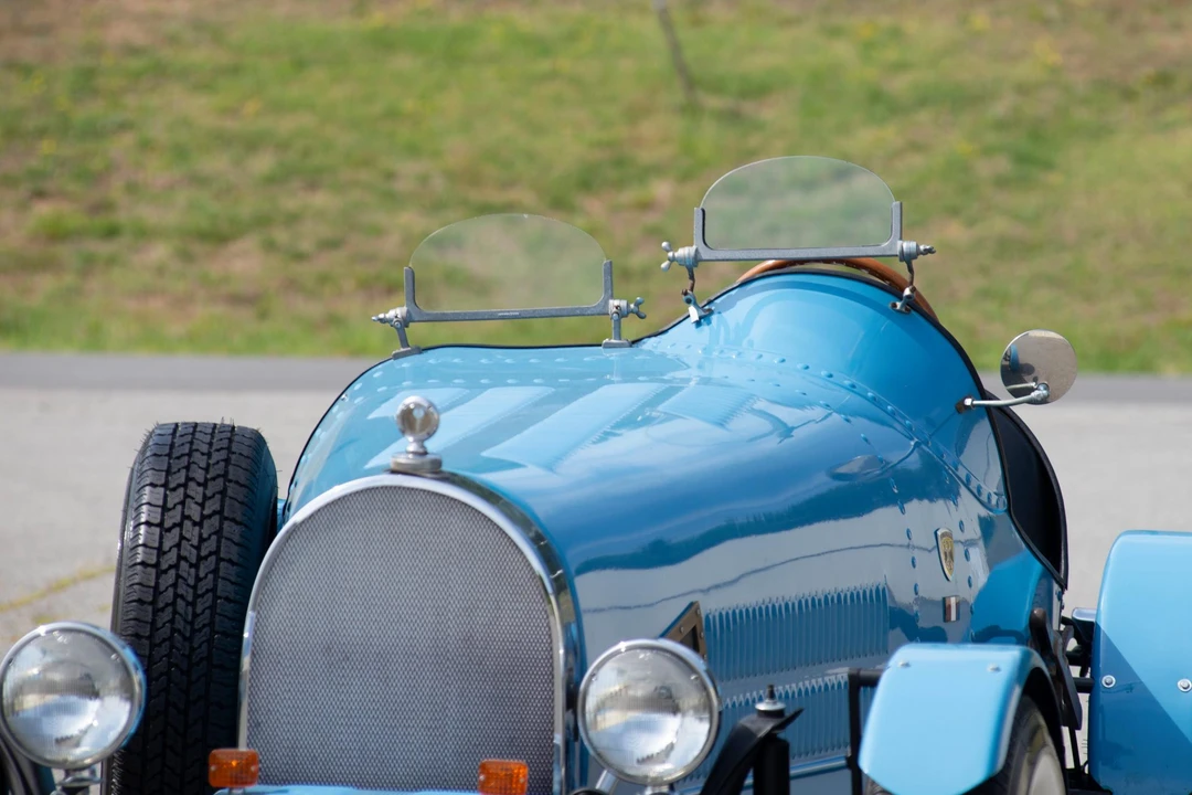 Bugatti - Image 28 of 31