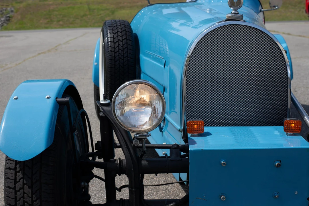 Bugatti - Image 31 of 31
