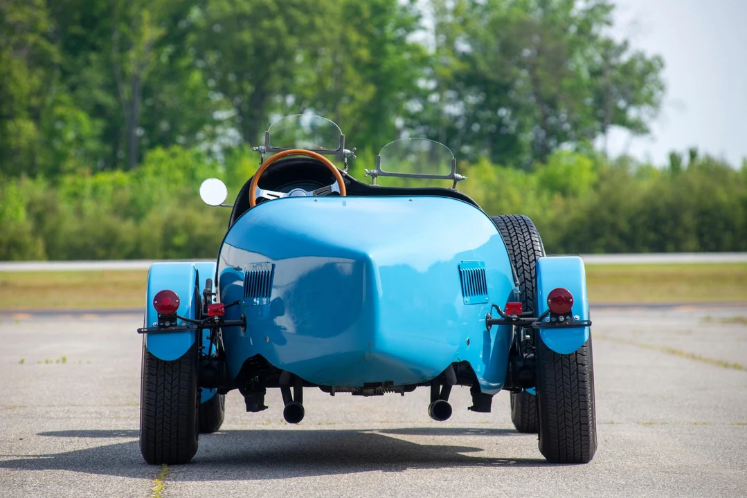 Bugatti - Image 12 of 31