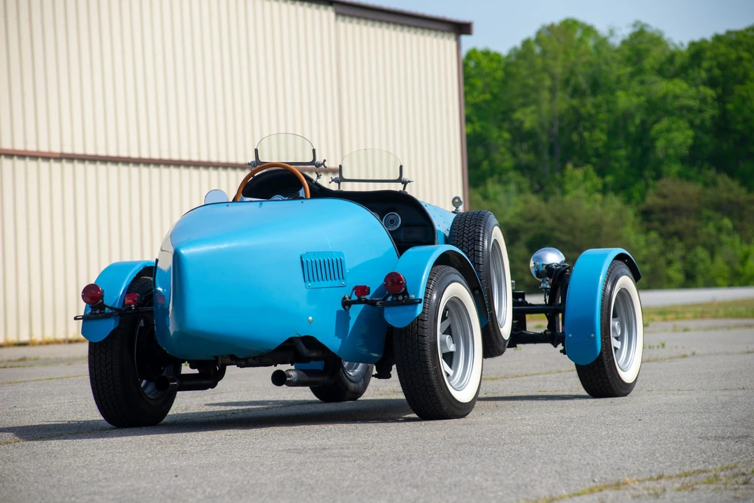 Bugatti - Image 13 of 31