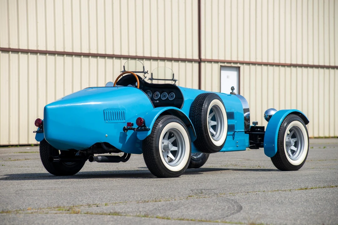 Bugatti - Image 14 of 31