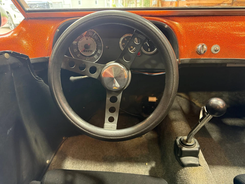 Volkswagen Beetle - Image 25 of 31