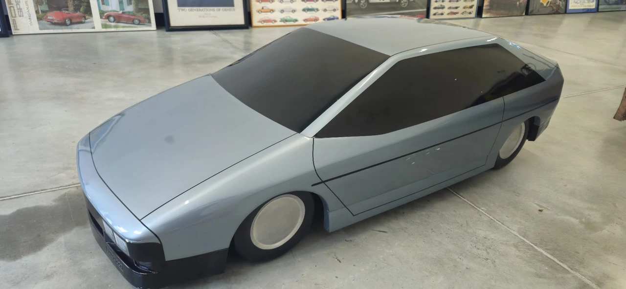 Parts & Memorabilia Scale Models - Image 14 of 31