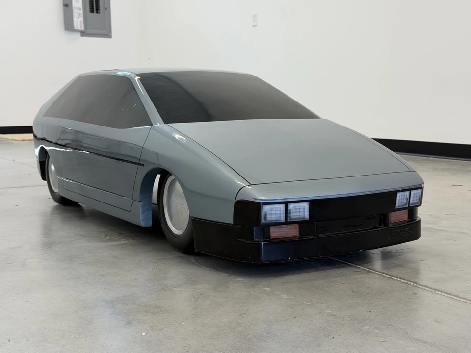 Parts & Memorabilia Scale Models - Image 8 of 31