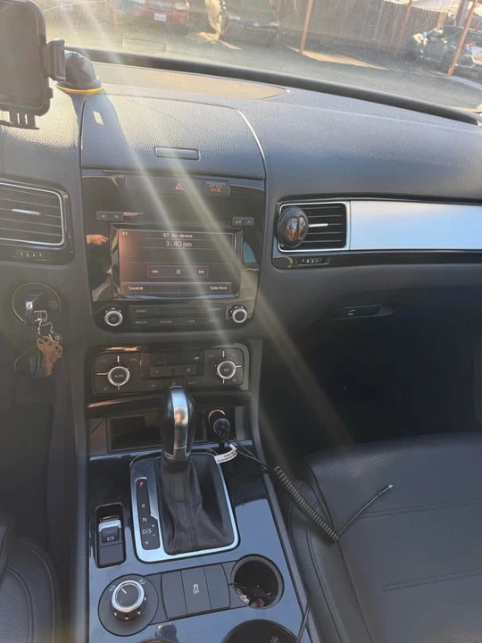 Volkswagen Touareg - Image 7 of 9