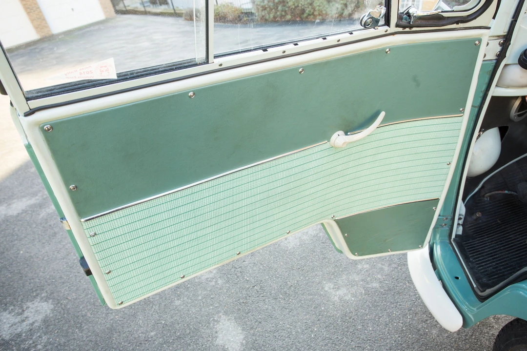 Volkswagen Split-Window Camper - Image 28 of 28
