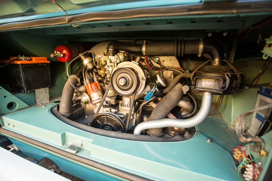 Volkswagen Split-Window Camper - Image 27 of 28