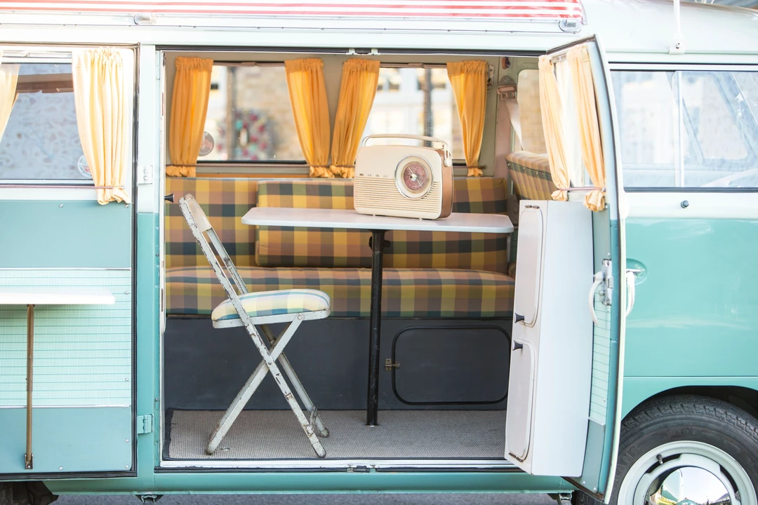 Volkswagen Split-Window Camper - Image 13 of 28