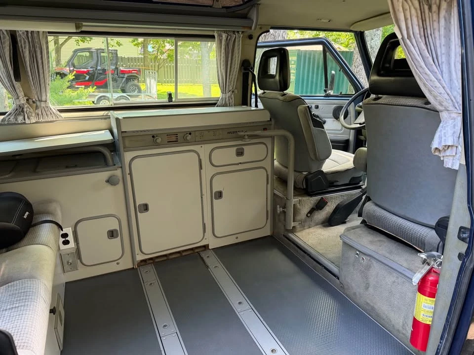 1991 Volkswagen EuroVan - Image 6 of 10