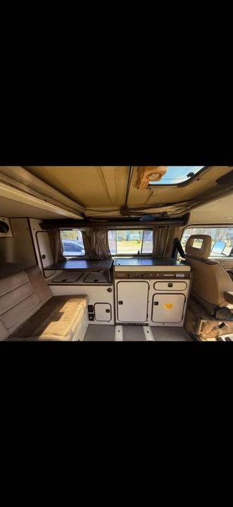 Volkswagen Vanagon - Image 4 of 10