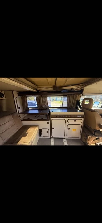 Volkswagen Vanagon - Image 10 of 10