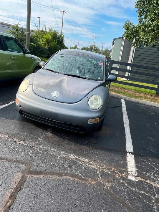 2004 Volkswagen New Beetle - Image 3 of 6