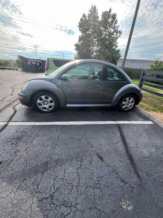 2004 Volkswagen New Beetle - Image 4 of 6