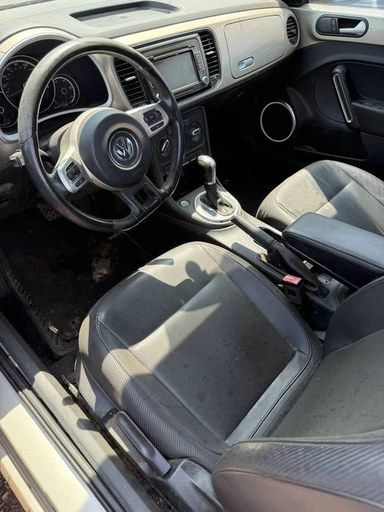 2014 Volkswagen A5 Beetle - Image 5 of 6