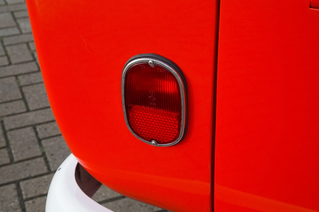 Volkswagen Split-Window Pickup - Image 18 of 19