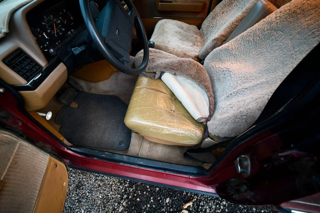 1986 Volvo 244 - Image 20 of 24