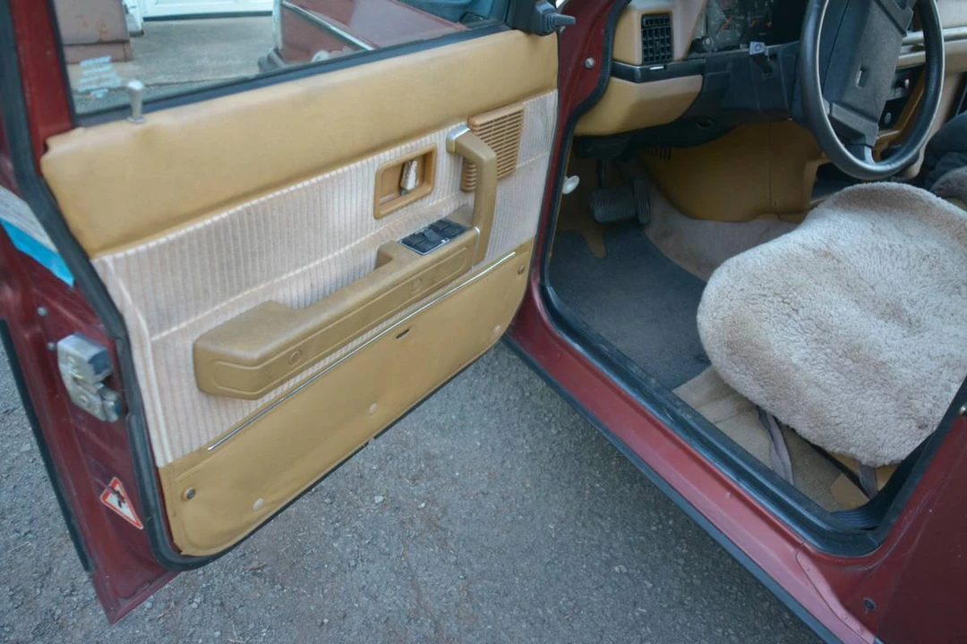 1986 Volvo 244 - Image 6 of 24