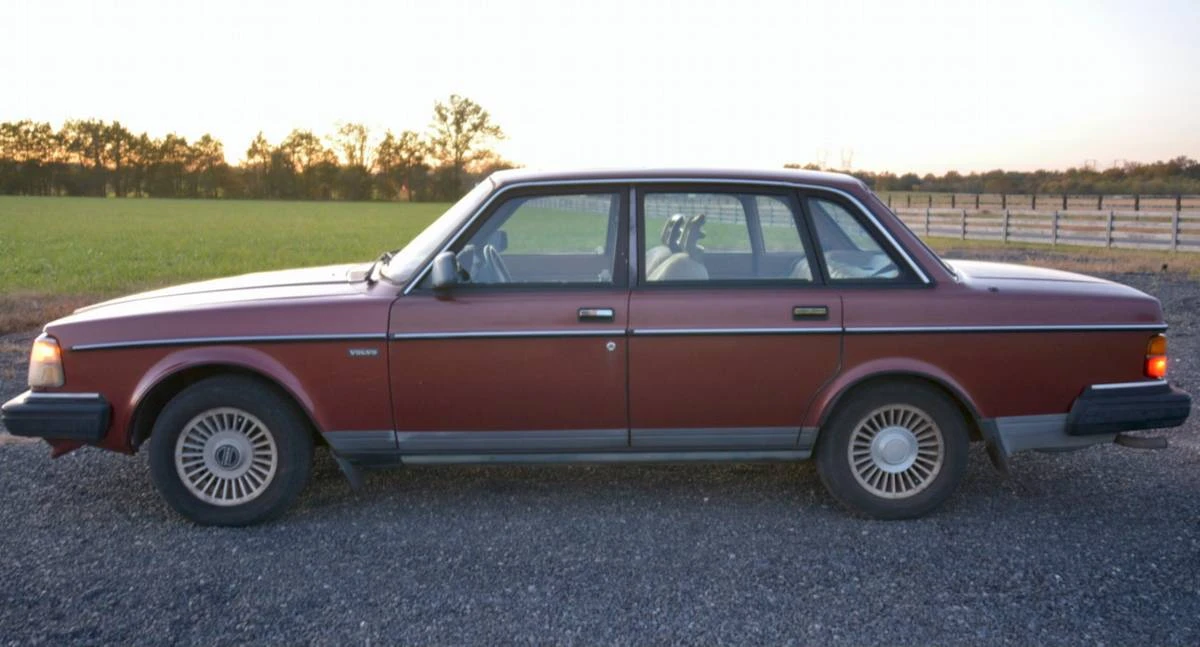 1986 Volvo 244 - Image 7 of 24