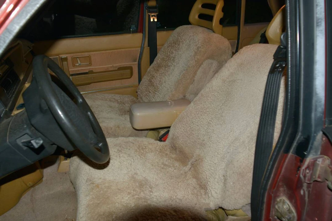 1986 Volvo 244 - Image 10 of 24
