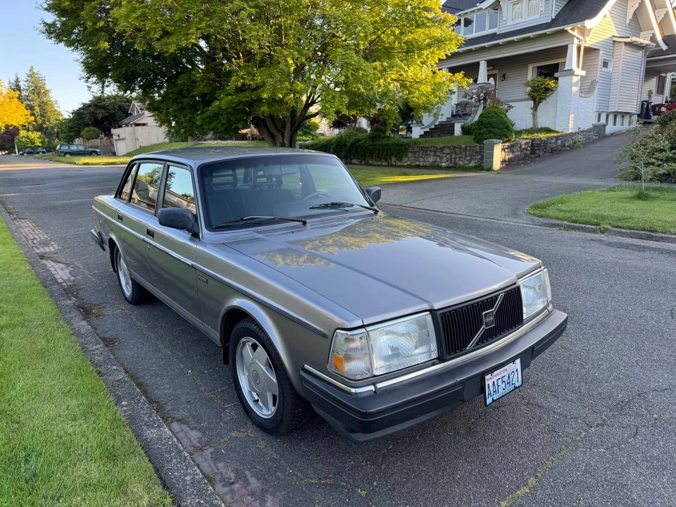 1992 Volvo 200 Series - Image 7 of 15