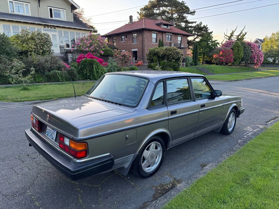 1992 Volvo 200 Series - Image 4 of 15