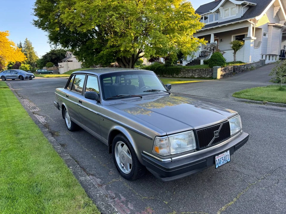 1992 Volvo 200 Series - Image 6 of 15