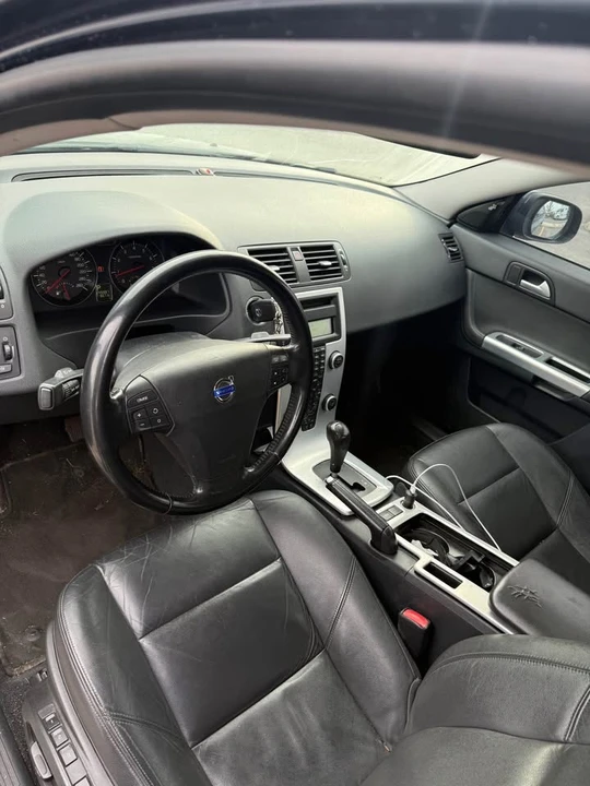 Volvo S40 - Image 5 of 6