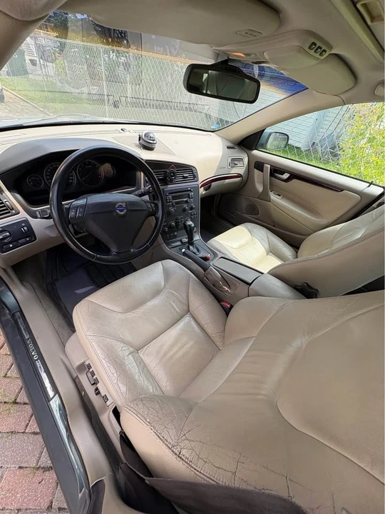 2004 Volvo S60 1st Gen - Image 5 of 6
