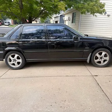 Volvo S70 Sedan