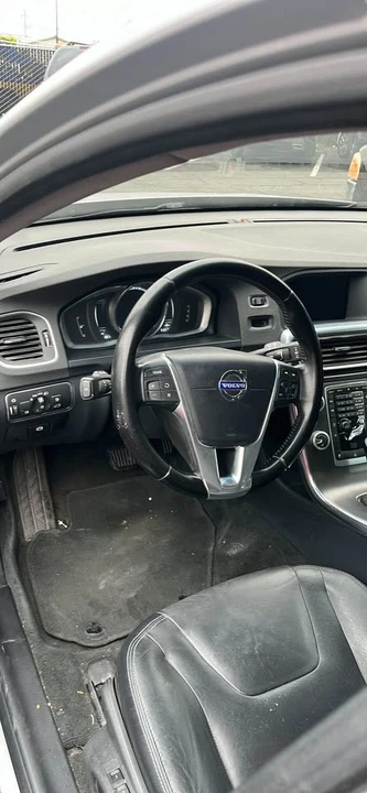 Volvo V60 1st Gen - Image 4 of 7