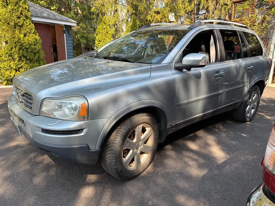 Volvo XC90 - Image 2 of 3